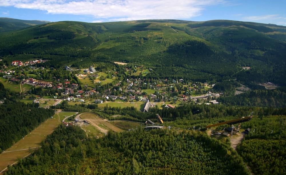 Wellness Hotel Svornost Harrachov Exterior foto