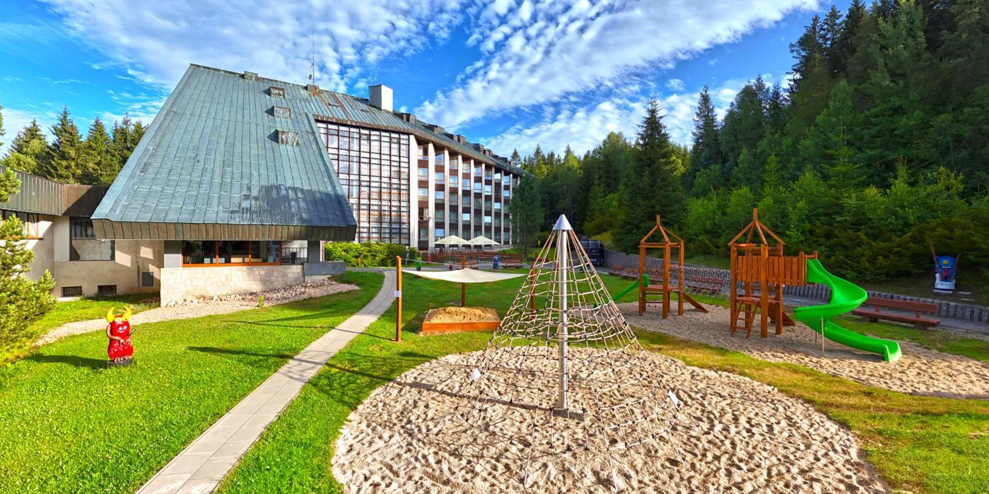 Wellness Hotel Svornost Harrachov Exterior foto